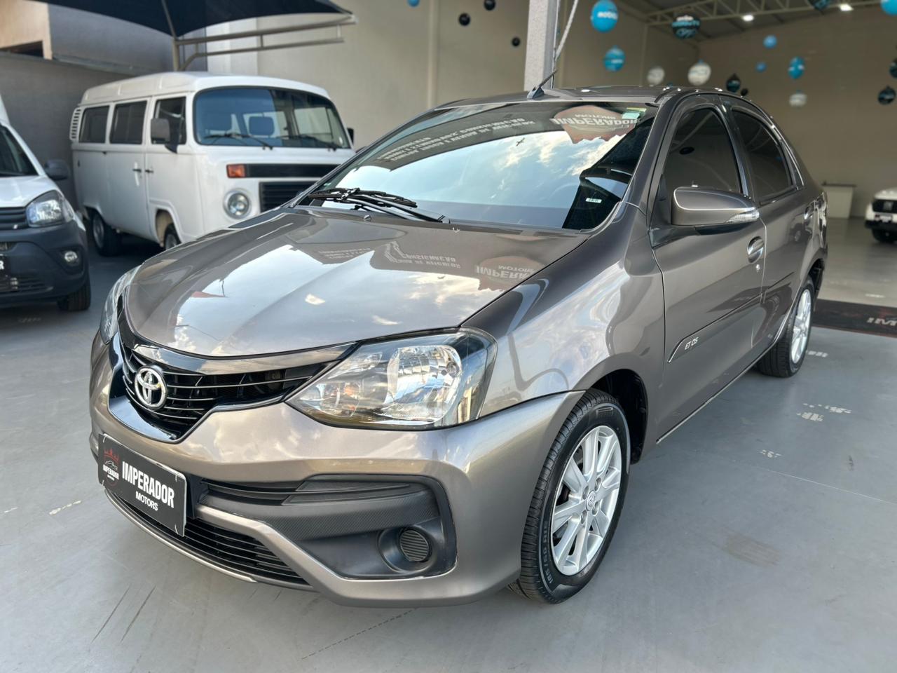 Toyota Etios Sedan X Plus 1.5 2019/19